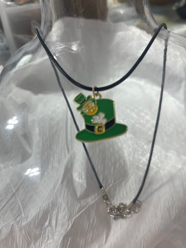 St Patricks Lucky Leprechaun Hat Necklace