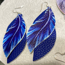 Load image into Gallery viewer, Multilayered faux leather feather look earrings