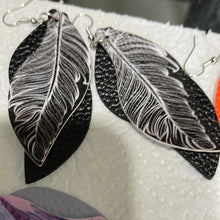 Load image into Gallery viewer, Multilayered faux leather feather look earrings